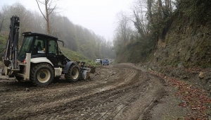 Dibektaş'a Stabilize Yol Çalışması Sürüyor