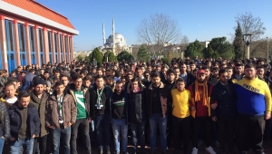 SAÜ'de Yemek Zammına Protesto