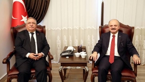 Vali Çakacak'tan Vali Nayir'e Ziyaret