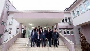 Vali Nayir Karapürçek Ve Akyazı İlçelerinde Temaslarda Bulundu