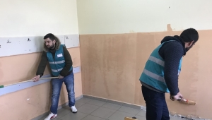 Hükümlüler Okullarda Tadilat ve Temizlik Yapıyor