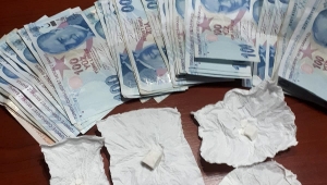 İÇ ÇAMAŞIRINDAN KOKAİN ÇIKTI !