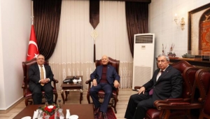 Sakarya Eski Valisi Büyükakalın'dan Vali Nayir'e Ziyaret