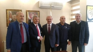 Belediye-İş Sendikası İle Ferizli Belediyesi Arasında İş Sözleşmesi İmzalandı