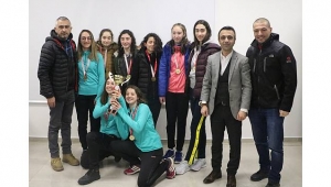 Gençler Madalya İçin Yarıştı 