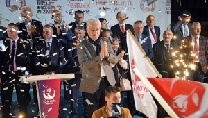 Değil Vekil, Bakan Getirsen Başaramayacaksın