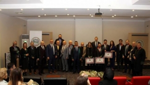 Üç Stajyer Avukat Yemin Ederek Ruhsatlarını Aldı