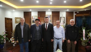Başkan Özen'e Vatandaşlardan Tebrik Ziyareti