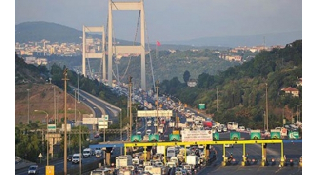 Bayramda otoyol ve köprüler ile toplu taşıma ücretsiz