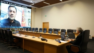 Başkan Yüce Bürokratlarıyla Telekonferansla Görüştü