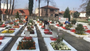 Yorgalar Şehitliği temizlendi