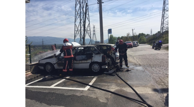 2 Araç Alev Alev Yandı