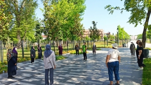 YADEM Yaşlıları Millet Bahçesi’ni Gezdi