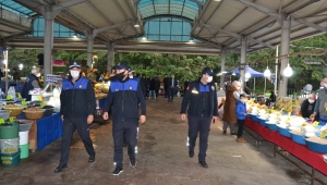 Sapanca Zabıtasından Maske ve Sosyal Mesafe Denetimi