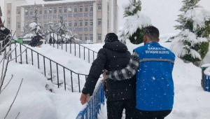 Yaşlıların İhtiyaçları Büyükşehir Tarafından Karşılanıyor