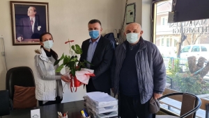 Başkan Özen, Kadın Muhtarın Kadınlar Gününü Kutladı