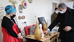 Başkan Yusuf Alemdar, Serdivan Halk Eğitim Merkezi'ni Ziyaret Etti