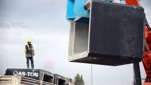 3 ilçede 112 sokak ve 12 caddeye sağlam altyapı