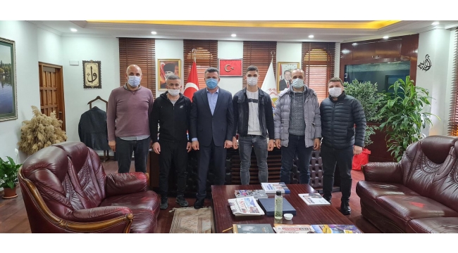 Başkan Özen’den Türkiye Şampiyonuna Ödül