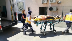 Kışladaki İnşaatta Göçük Altında Kalan 2 İşçi Kurtarıldı
