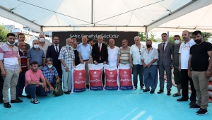 Büyükşehir’den 2042 esnafa 40 ton çay hibe