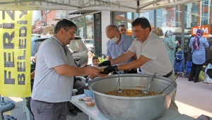 Başkan Gündoğdu, Aşure İkram Etti