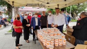 Sapanca Belediye’sinden 8 Bin Kişilik Aşure İkramı
