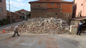 Serdivan’da Metruk Yapılara Düzenleme