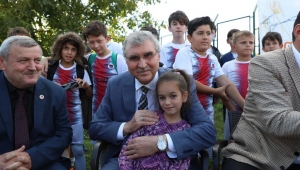 Başkan Yüce, Yenikent Bölgesindeki Mahalleleri Ziyaret Etti