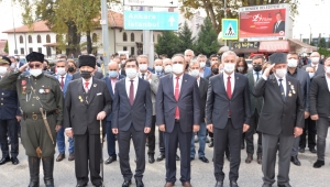 Hendek’te Cumhuriyetin 98. Yıl Kutlamaları Törenle Başladı
