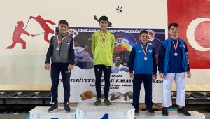 Karate Takımı Yine Madalya Bırakmadı