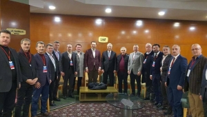 Binali Yıldırım’la Buluştular: Sakarya’daki Hizmetler Anlatıldı