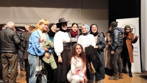 Akyazı’da İki Farklı Tiyatro Oyunu Sergilendi