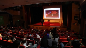 Dijital Çağ ve İnsanlığın Dönüşümü AKM’de konuşuldu