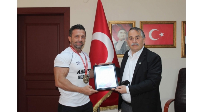 Arifiye Belediyesi Sporcusu Hakan Aydınlı Türkiye Şampiyonu