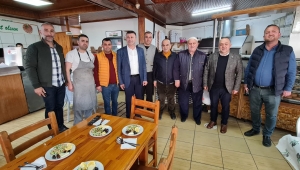 Başkan Özen, İftar Öncesi Ve Teravih Sonrası İlçe Halkıyla