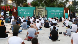 Bayram Namazı Demokrasi Meydanı’nda Kılınacak