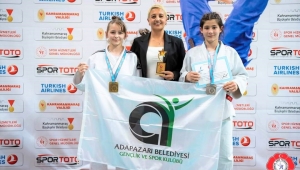 Adapazarı Belediyesi Sporcularından Bir Şampiyonluk Daha