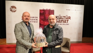 AKM’de Karınca Filmi Ele Alındı