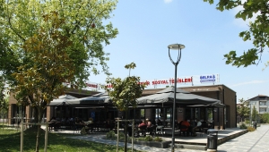 Sakarya Uçak Ve Millet Kıraathanesi'ni Çok Sevdi