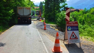Yol Çöktü Tehlikeyi Büyükşehir Önledi