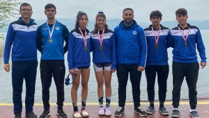 Büyükşehir kürek sporcuları derece ile döndü