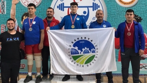 Yıldızlar halter şampiyonu Büyükşehir’den