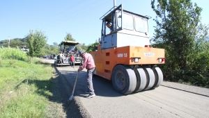 Akyazı’da Beton Yol Çalışmaları Hızla Sürüyor