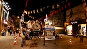 Büyükşehir'den Gece Mesaisi: Çark Caddesi’nde Hummalı Çalışma
