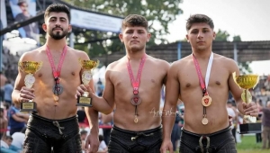 Büyükşehir Pehlivanlarından Gurur Tablosu