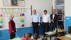 Başkan Gündoğdu Okula Başlayan Miniklerin Heyecanını Paylaştı
