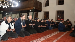 Miraç Kandilinde Depremzedelere Dualar Edildi