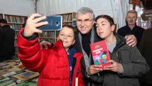 Başkan Yüce Ramazan Kitap Sokağı’nın Açılışını Gerçekleştirdi
