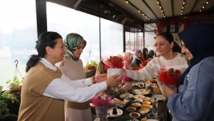 Kadın Çalışanlarımız Baş Tacımız